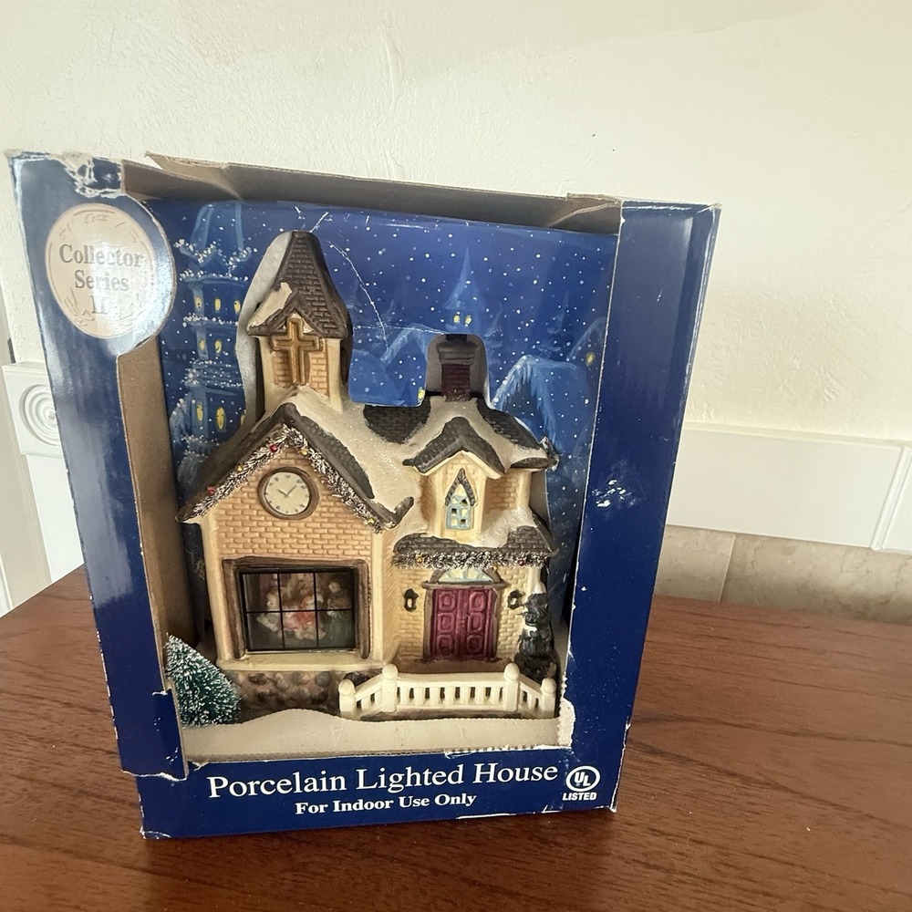 Victoria Falls Lighted Church Window Scene New Christmas Village Holiday‎ New